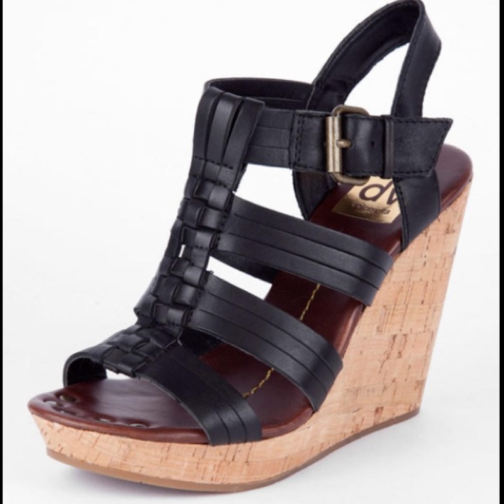 Dolce Vita strappy wedge "Shellie" sandals sz. 9